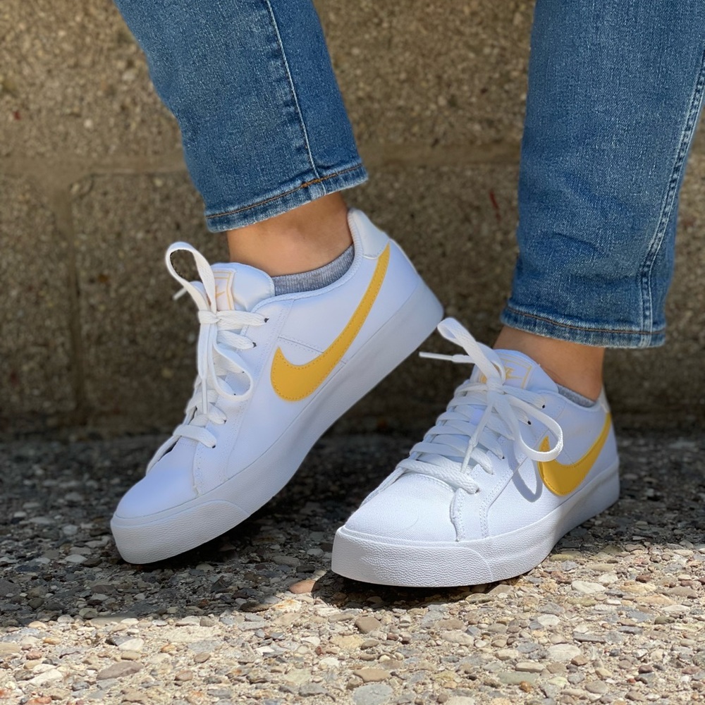 Women’s Nike Court Royale AC Canvas Sneaker- NIB
